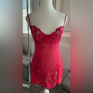 Victoria’s Secret Y2K Vintage Pink Lace Slip/Nightgown Size M